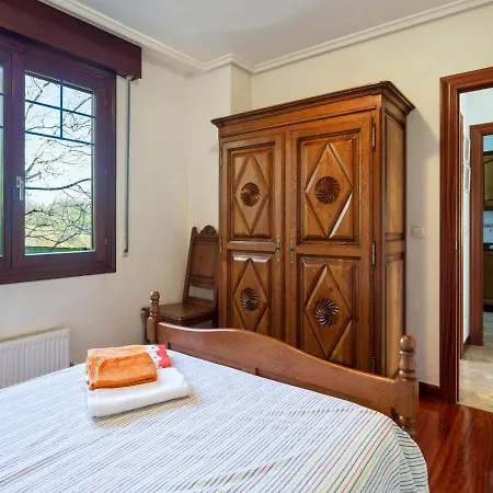 Сasa de vacaciones Exquisite Holiday In Carasa With Private Garden Voto