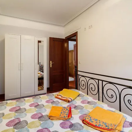 Сasa de vacaciones Exquisite Holiday In Carasa With Private Garden *