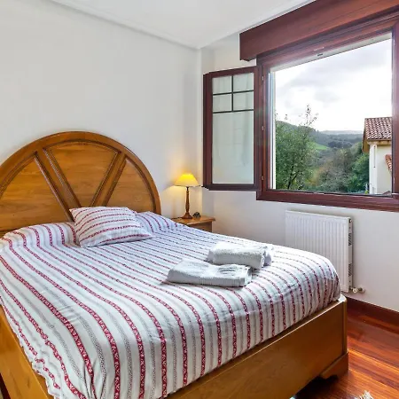 Exquisite Holiday In Carasa With Private Garden Сasa de vacaciones Voto