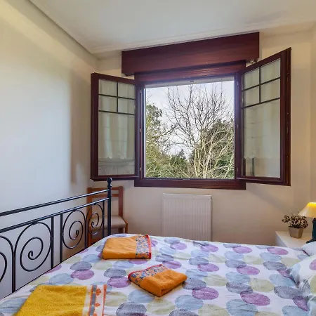Сasa de vacaciones Exquisite Holiday In Carasa With Private Garden *